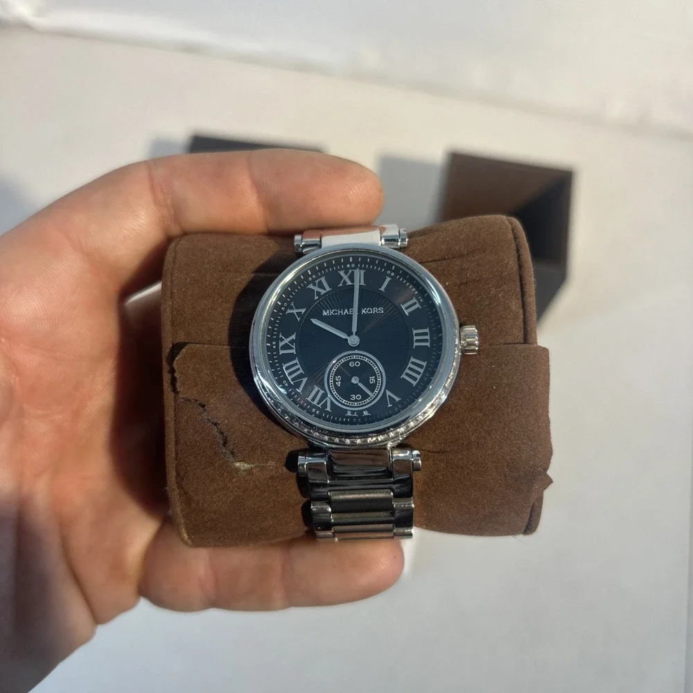 Michael Kors Skylar MK6053 Silver Stainless Watch Black Dial w/ Box Manual Links